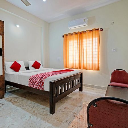 Hotel O Sri Chowdeshwari Boarding And Lodging Tavarikere Dış mekan fotoğraf
