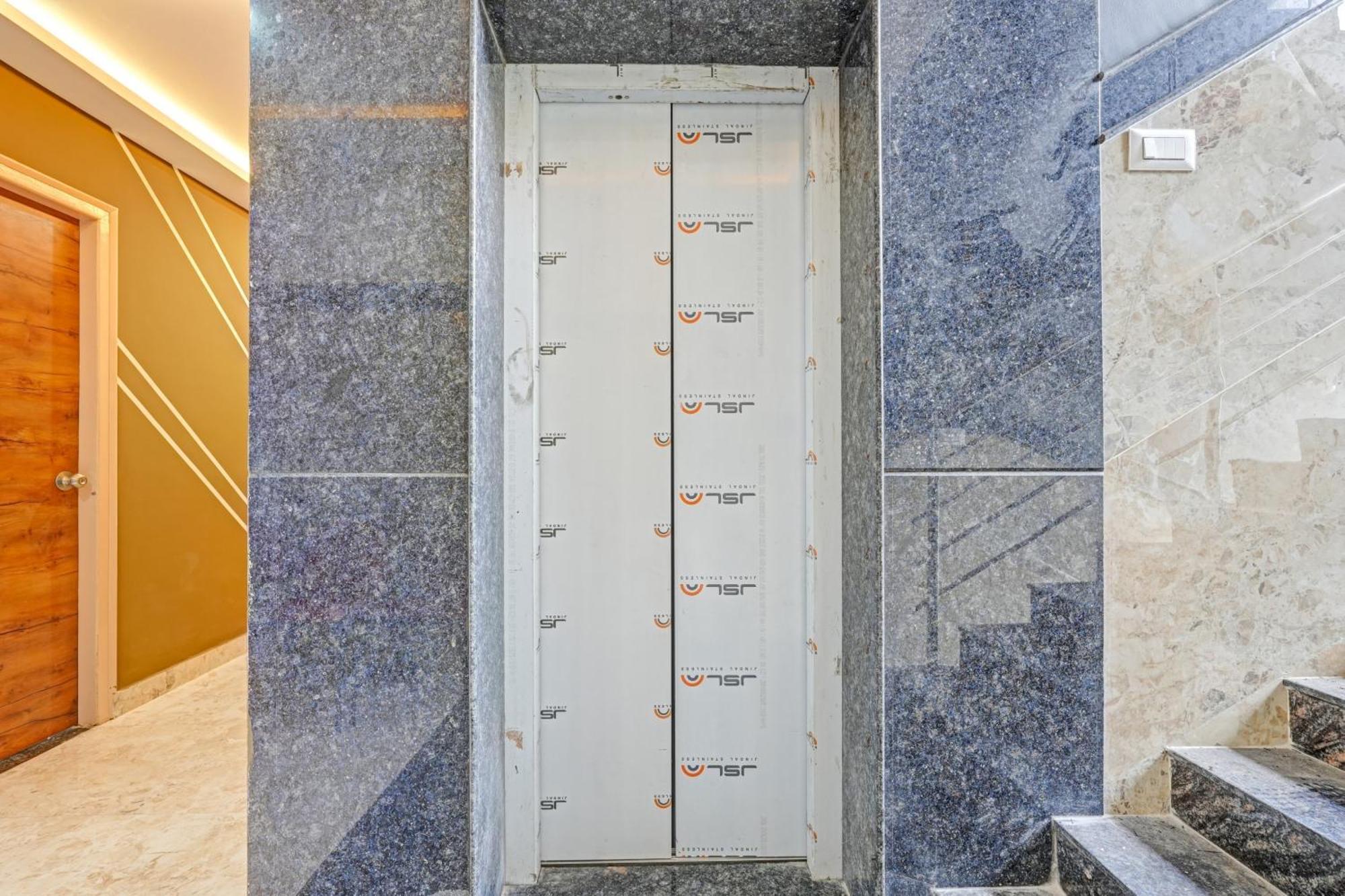 Hotel O Sri Chowdeshwari Boarding And Lodging Tavarikere Dış mekan fotoğraf