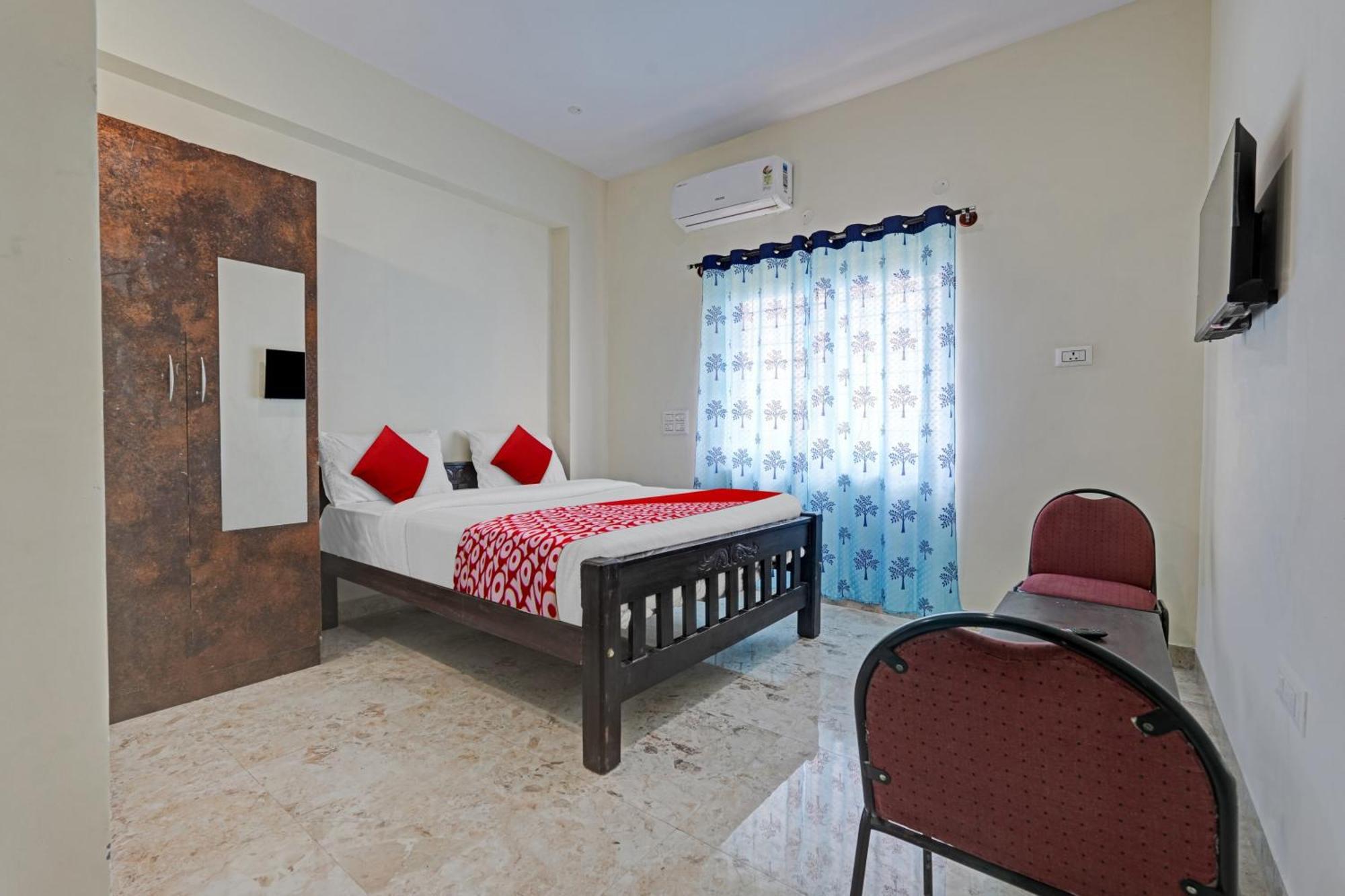 Hotel O Sri Chowdeshwari Boarding And Lodging Tavarikere Dış mekan fotoğraf